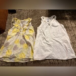 2 Old Navy Sleeveless Tops – XS